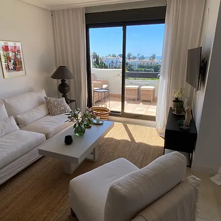 Bright 3 Bedroom Townhouse With Stunning Views Apartment