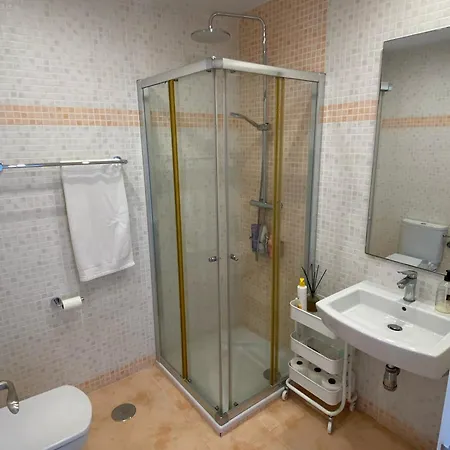 Bright 3 Bedroom Townhouse With Stunning Views Apartment *